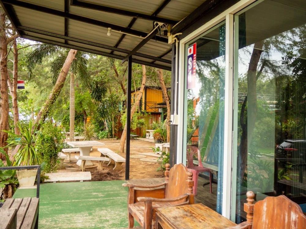 Beach Box Resort At Rimlay Rayong Ngoại thất bức ảnh