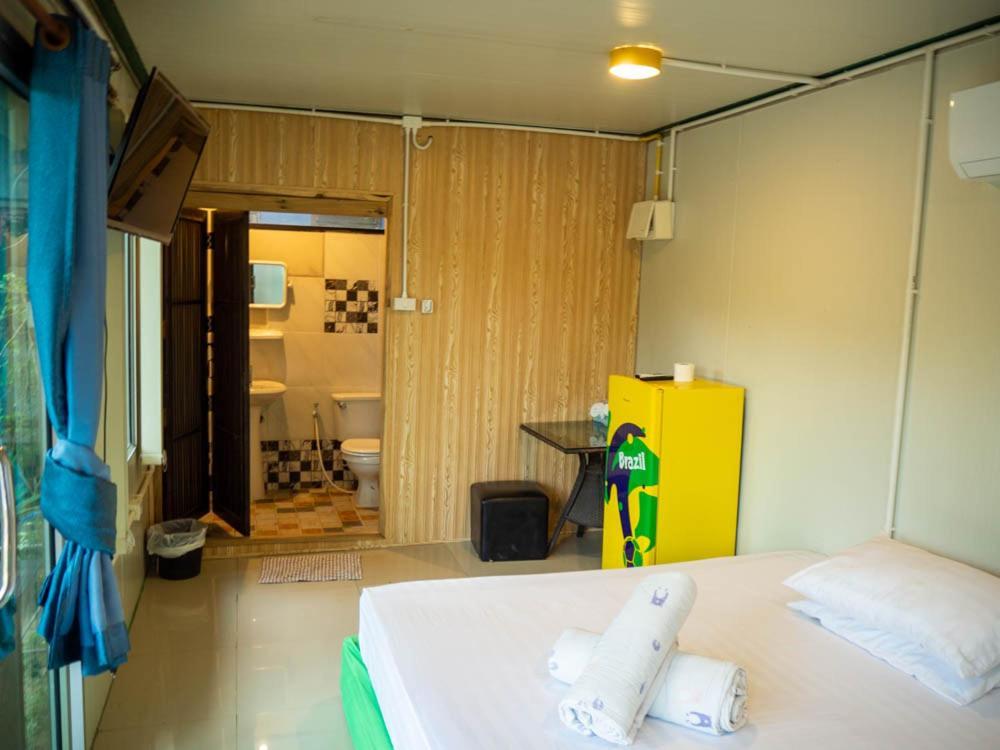 Beach Box Resort At Rimlay Rayong Ngoại thất bức ảnh