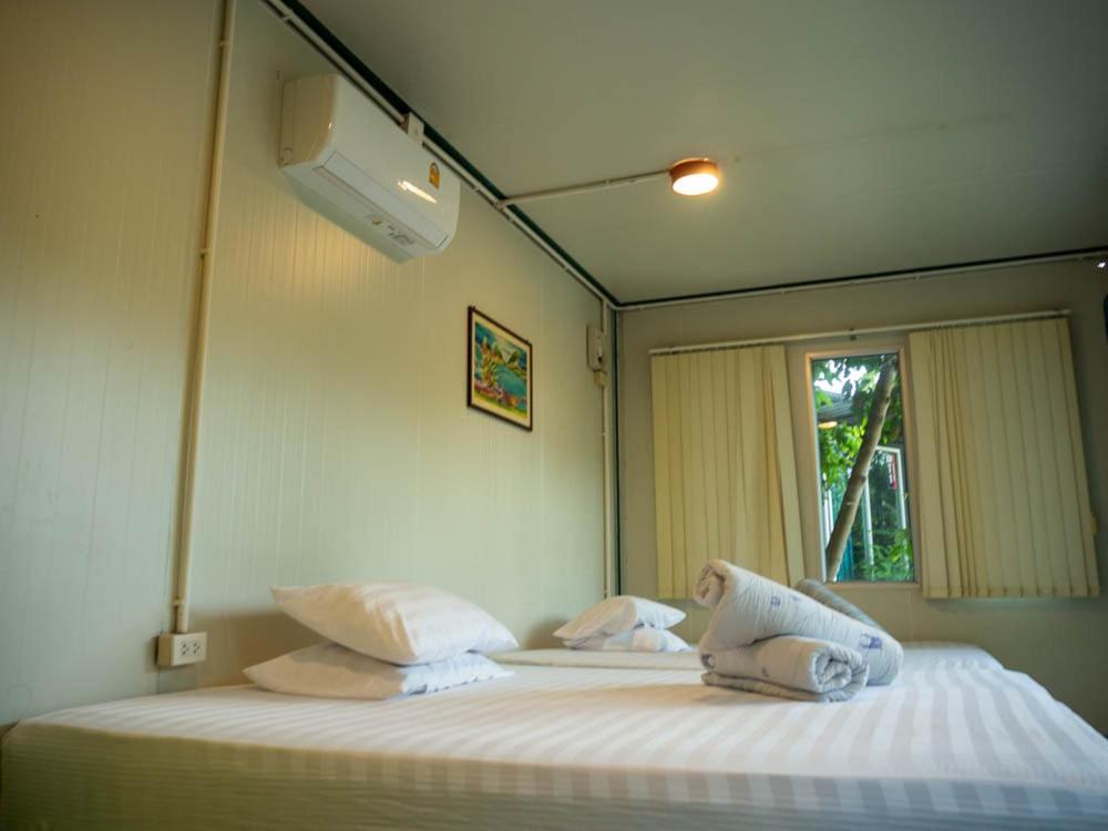 Beach Box Resort At Rimlay Rayong Ngoại thất bức ảnh