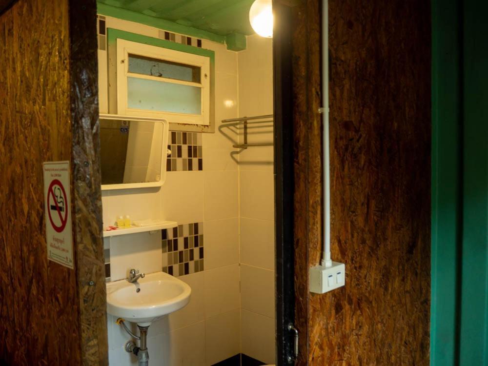 Beach Box Resort At Rimlay Rayong Ngoại thất bức ảnh