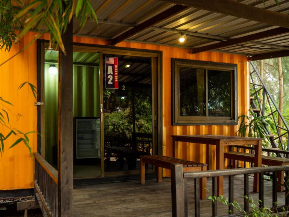 Beach Box Resort At Rimlay Rayong Ngoại thất bức ảnh